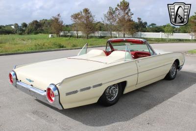 1962 Ford Thunderbird