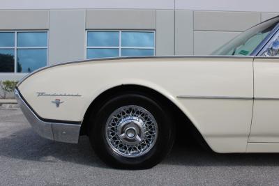 1962 Ford Thunderbird