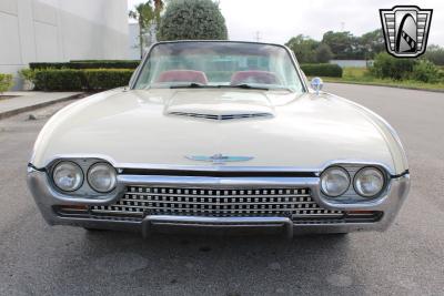 1962 Ford Thunderbird