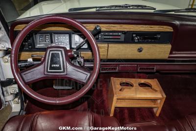 1987 Jeep Grand Wagoneer