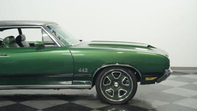 1972 Oldsmobile Cutlass 442 Tribute Restomod