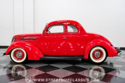 1937 Ford 5-Window Coupe