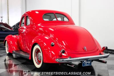 1937 Ford 5-Window Coupe