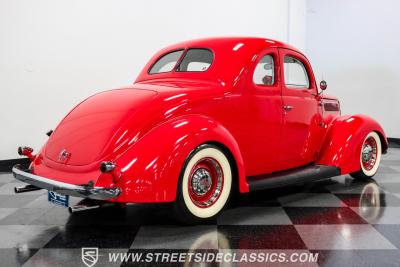 1937 Ford 5-Window Coupe