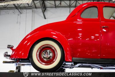 1937 Ford 5-Window Coupe