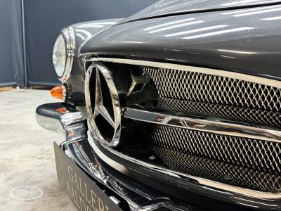 1957 Mercedes - Benz 190 SL