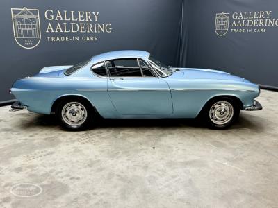 1967 Volvo P1800S