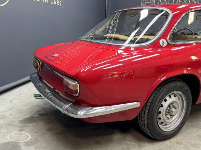 1975 Alfa Romeo GT 1300