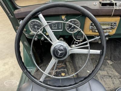 1953 Mercedes - Benz 220 B