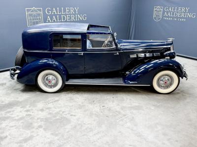 1937 Packard One-Twenty Rollston