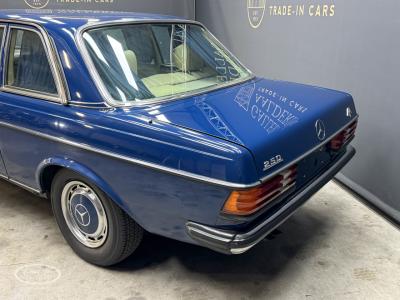 1984 Mercedes - Benz 250