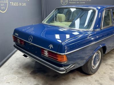 1984 Mercedes - Benz 250