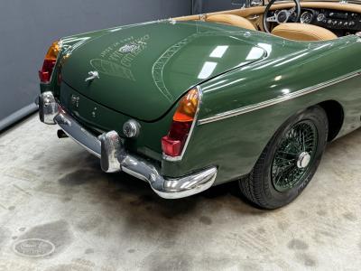 1966 MG B