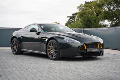 2016 Aston Martin V12 Vantage