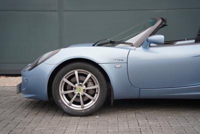 2005 Lotus Elise