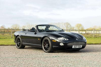 2004 Jaguar XKR CARBON EDITION