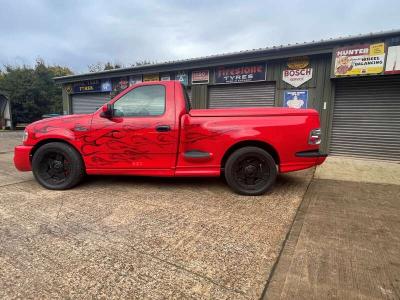 2005 Ford F-150 SVT Lightning