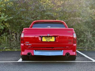 2004 HOLDEN MALOO