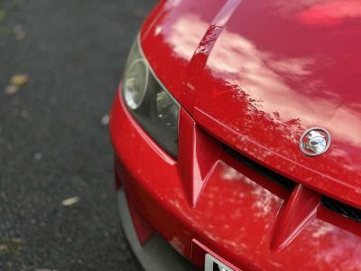 2004 HOLDEN MALOO