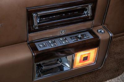 1988 Cadillac BROUGHAM D&#039;ELEGANCE GOLD EDITION