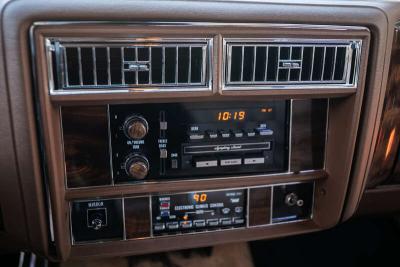 1988 Cadillac BROUGHAM D&#039;ELEGANCE GOLD EDITION