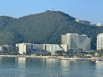 Motorcar Hainan Island