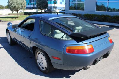 1989 Porsche 928