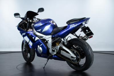 2002 Yamaha R6