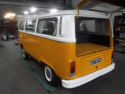 1977 Volkswagen T2 Bus