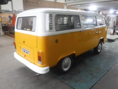 1977 Volkswagen T2 Bus