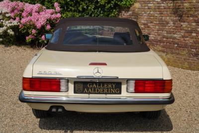 1989 Mercedes - Benz Mercedes Benz SL 560