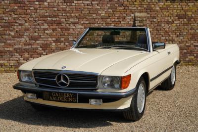 1989 Mercedes - Benz Mercedes Benz SL 560