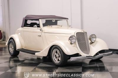 1934 Ford Cabriolet