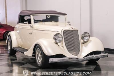 1934 Ford Cabriolet