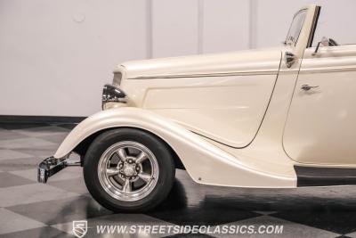 1934 Ford Cabriolet