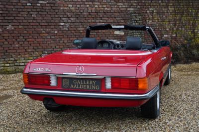 1982 Mercedes - Benz SL 280 &ldquo;5 speed manual gearbox&rdquo;