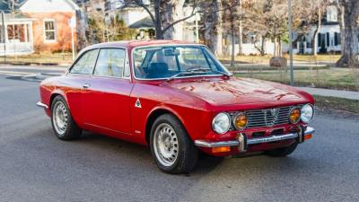 1974 Alfa Romeo GTV 2000