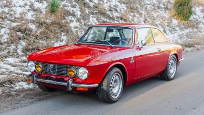 1974 Alfa Romeo GTV 2000