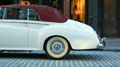 1961 Rolls - Royce Silver Cloud II H.J. Mulliner Drophead Coupe Adaptation