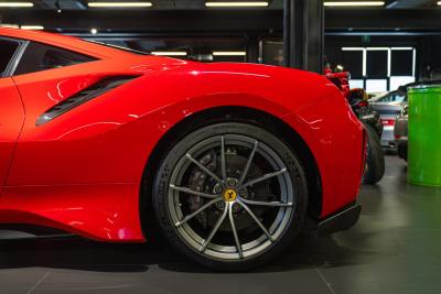 2019 Ferrari 488 PISTA