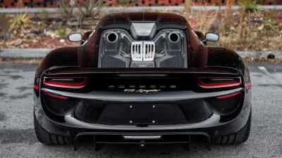 2015 Porsche 918 Spyder