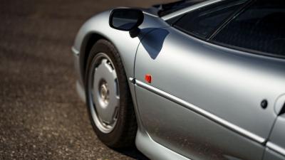 1994 Jaguar XJ220