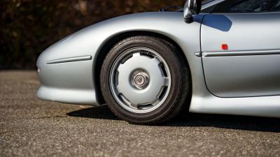 1994 Jaguar XJ220