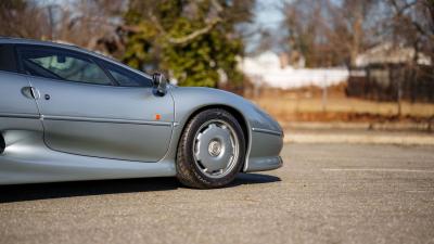 1994 Jaguar XJ220