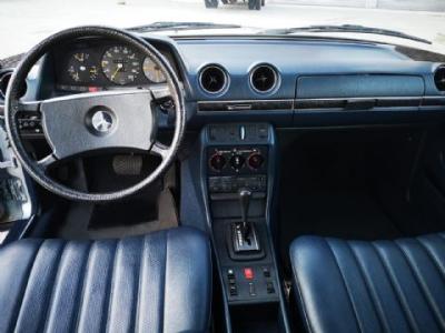 1982 Mercedes - Benz Benz 200 E