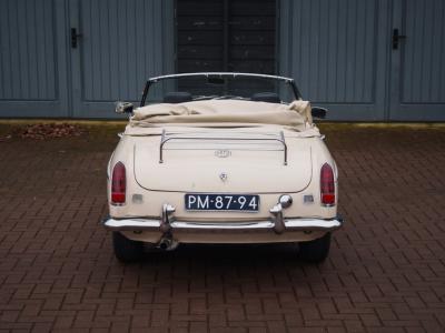 1969 MG B