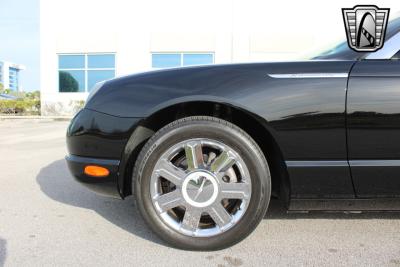 2005 Ford Thunderbird