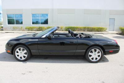 2005 Ford Thunderbird