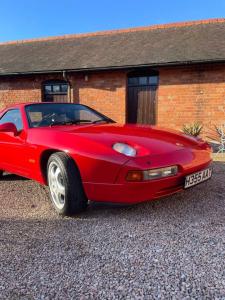 1991 Porsche 928 S4 AUTO