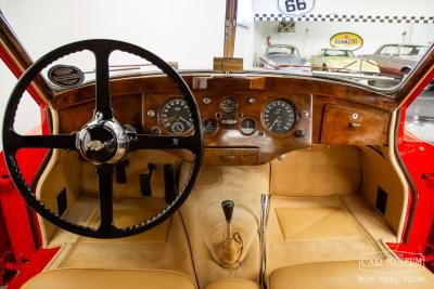 1952 Jaguar XK120 Fixed Head